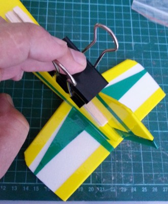 glue fin_3.jpg